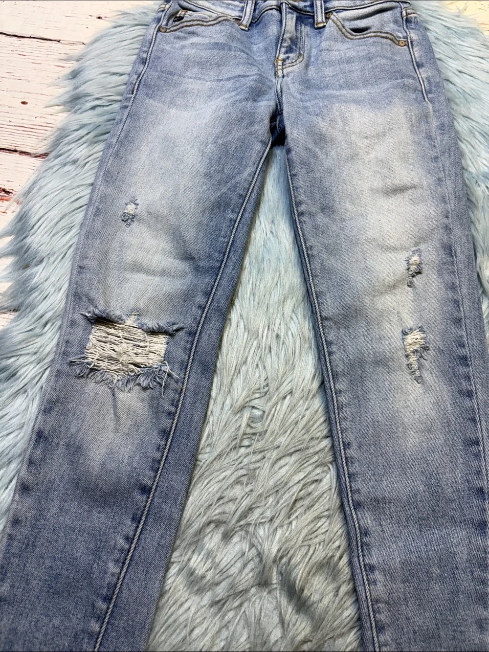 KanCan Light Blue Distressed Low Rise Skinny Jeans sz 24
